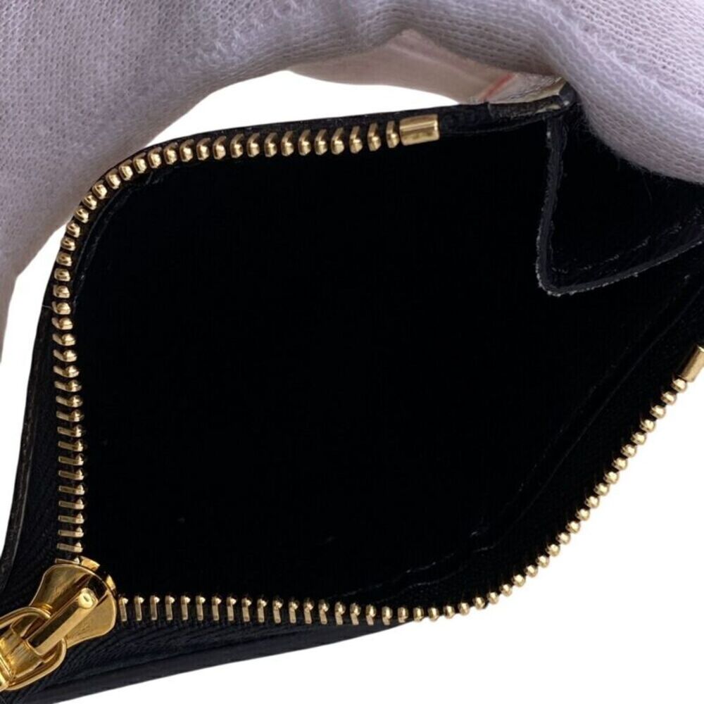 Louis Vuitton Zoé White Canvas Wallet  (Pre-Owned) - Picture 6 of 10